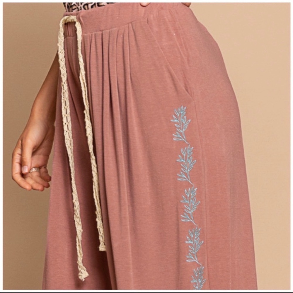 POL dusty rose floral leaf embroidered boho wide leg pants new soft lounge - Picture 3 of 7